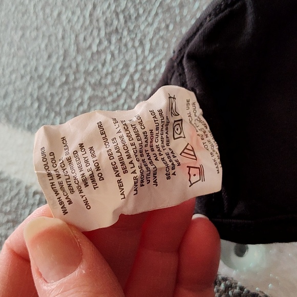 Hockey Canada Face Mask - EUC - Picture 7 of 8